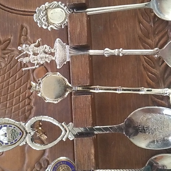 Lot of 16 Souvenir Spoons from US, Foreign Countries, Historical Events 🚀 - Picture 1 of 14